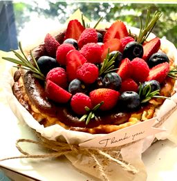 Basque burnt cheeses cake