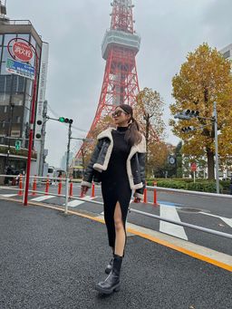 TURTLE NECK KNIT DRESS (Black)