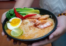 Shin Shin_Instant Rice Vermicelli (Tom Yum Creamy Shrimp)