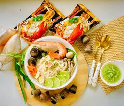 Shin Shin_Instant Rice Vermicelli (Sea Food Flavor)