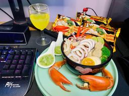 Shin Shin_Instant Rice Vermicelli (Sea Food Flavor)