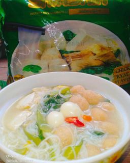 Shin Shin_Instant Rice Vermicelli (​ကြက်ကြေးအိုး)