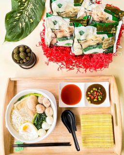 Shin Shin_Instant Rice Vermicelli (​ကြက်ကြေးအိုး)