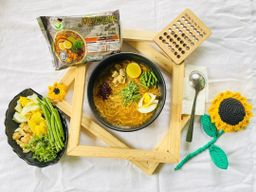 Cho`s Kitchen_Instant Rice Vermicelli (Mong Hin Gar Flavor)