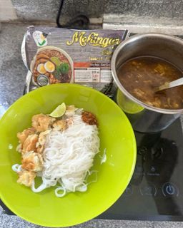 Cho`s Kitchen_Instant Rice Vermicelli (Mong Hin Gar Flavor)