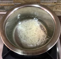 Cho`s Kitchen_Instant Rice Vermicelli (Mong Hin Gar Flavor)