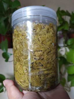 ကလေးသူပုန်းရည်ကြီး_မန်ကျည်းရွက်နုချဥ်