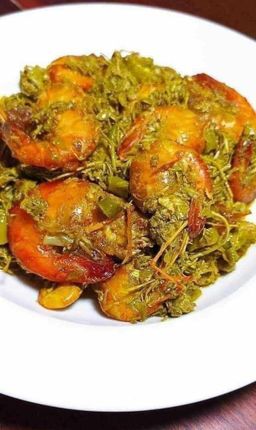 ကလေးသူပုန်းရည်ကြီး_မန်ကျည်းရွက်နုချဥ်