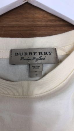 Burberry Tee size xl