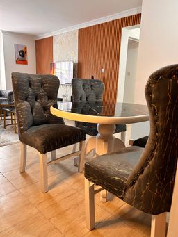 1 & 2 Bedroom AirBnB at Kings Serenity, Rongai J307