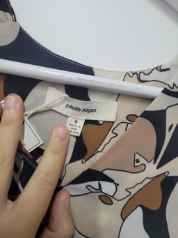 Juliette Hogan size 6