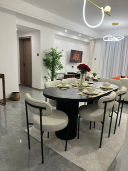 2 Bedroom AirBnB in Himalaya Heights, Kilimani Kindaruma Road