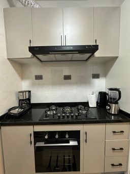 2 Bedroom AirBnB in Himalaya Heights, Kilimani Kindaruma Road