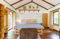 Cozy 2 Bedroom Cottage in Victoria Falls