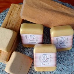 မြကြည်သာ_ဝါရွှေတောင်နံ Series