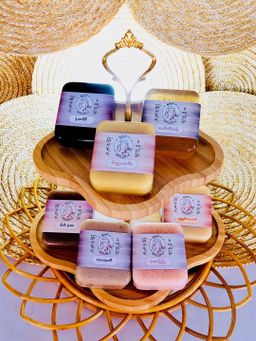 မြကြည်သာ_နံ့သာဆပ်ပြာ Collection 