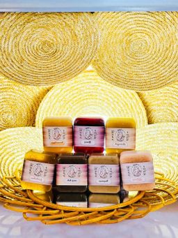 မြကြည်သာ_နံ့သာဆပ်ပြာ Collection 