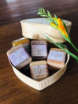 မြကြည်သာ_နံ့သာဆပ်ပြာ Collection 