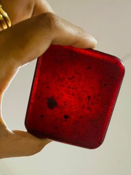 မြကြည်သာ_နံ့သာနီနီဆပ်ပြာ