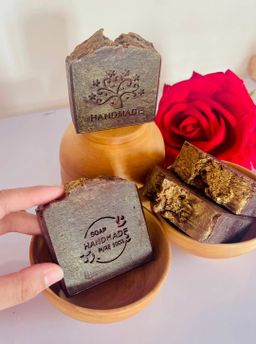 မြကြည်သာ_Sandalwood မျက်နှာသစ်ဆပ်ပြာ Collection 