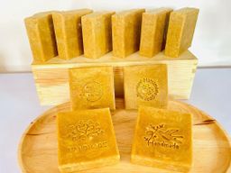 မြကြည်သာ_Sandalwood မျက်နှာသစ်ဆပ်ပြာ Collection 