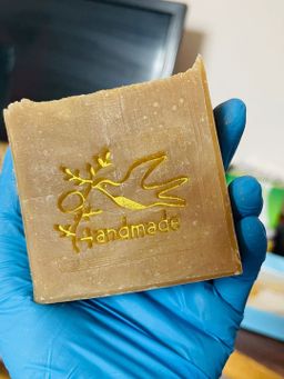 မြကြည်သာ_Sandalwood မျက်နှာသစ်ဆပ်ပြာ Collection 