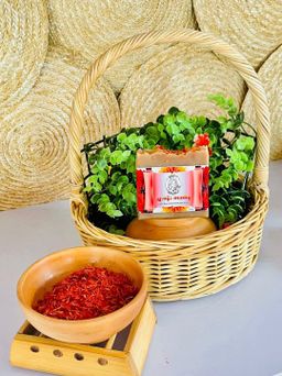 မြကြည်သာ_ဆူးပန်းကသစ်ဖု မျက်နှာသစ်ဆပ်ပြာ