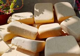 မြကြည်သာ_ဝါရွှေတောင်နံ Series