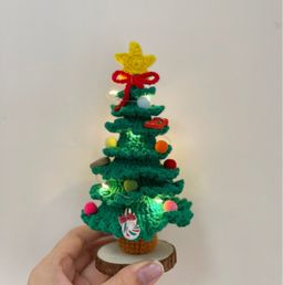 婆婆手工鈎織聖誕樹Crochet Christmas tree by senior lady