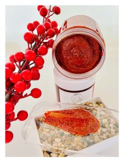 မြကြည်သာ_နံ့သာနီနီ Scrub