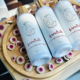 မြကြည်သာ_နံ့သာငါးပါး ခေါင်းလျှော်ရည်