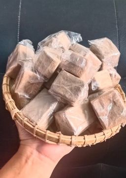 မြကြည်သာ_သနပ်ခါး လက်သွေးခဲ Collection