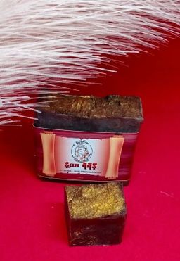 မြကြည်သာ_Sandalwood မျက်နှာသစ်ဆပ်ပြာ Collection 