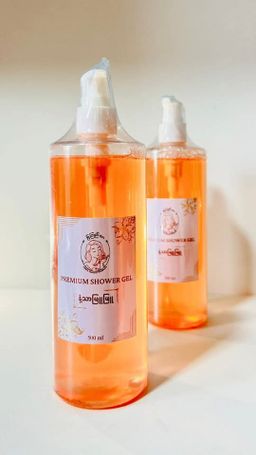 မြကြည်သာ_Sandalwood Shower Gel Collection 
