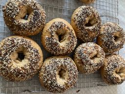 Bagels בייגלים