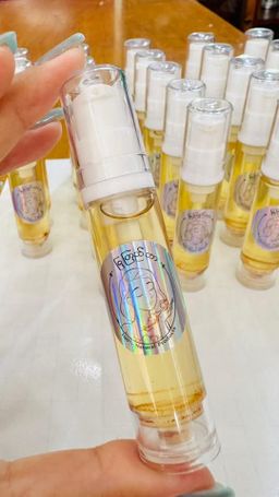 မြကြည်သာ_Sandalwood Face Oil 