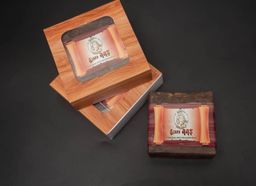 မြကြည်သာ_နံ့သာရဲရဲနီ မျက်နှာသစ်ဆပ်ပြာ