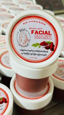 မြကြည်သာ_နံ့သာနီနီ Face Mask