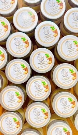 မြကြည်သာ_သနပ်ခါး Cream