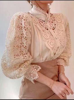 ELEGANT FLORAL LACE FLUFFY TOP