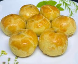 Pineapple Golf Ball 20-22pcs 550grams Goldenchurn butter (Bottle)