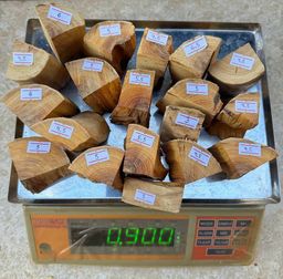 မြကြည်သာ_နံ့သာတုံး Collection