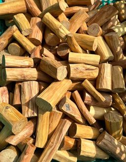 မြကြည်သာ_နံ့သာတုံး Collection