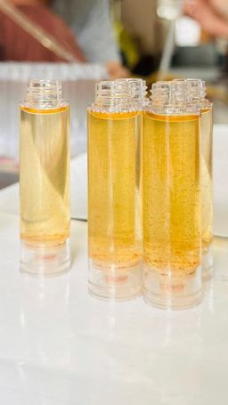 မြကြည်သာ_Sandalwood Face Oil 