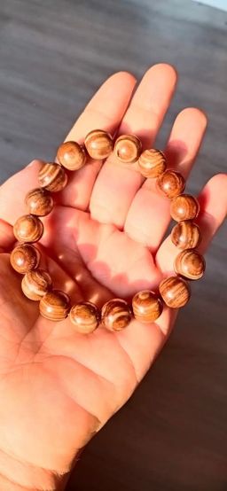 မြကြည်သာ_နံ့သာလက်ပတ် Collection