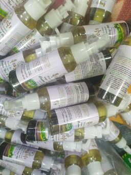 ဖိုးရွှေလုံး_သဘာဝဆံပင်အားဖြည့်ဆီ