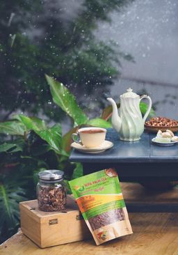 Nature`s Jewel_သဘာဝရတနာ ဓနိဖူးခြောက်