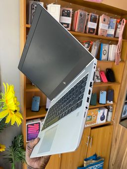 Hp elitbook AMD Ryzen 5 Pro