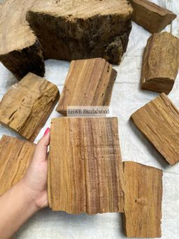 Shwe Sandalwood_ကရမက်