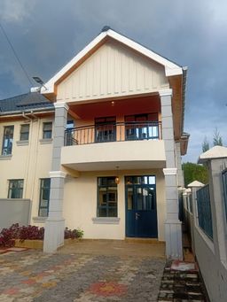 3 or 4 Bedroom AirBnB in VillaView Naivasha
